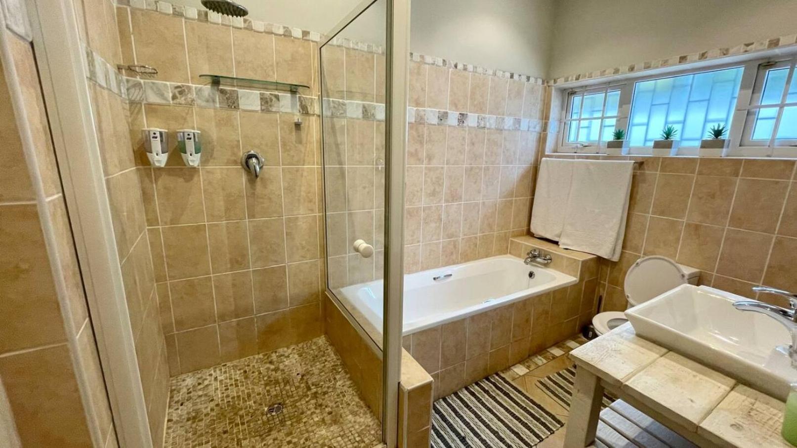 Cosy Private Cottage-Internet & Off Street Parking بورت اليزابيث المظهر الخارجي الصورة